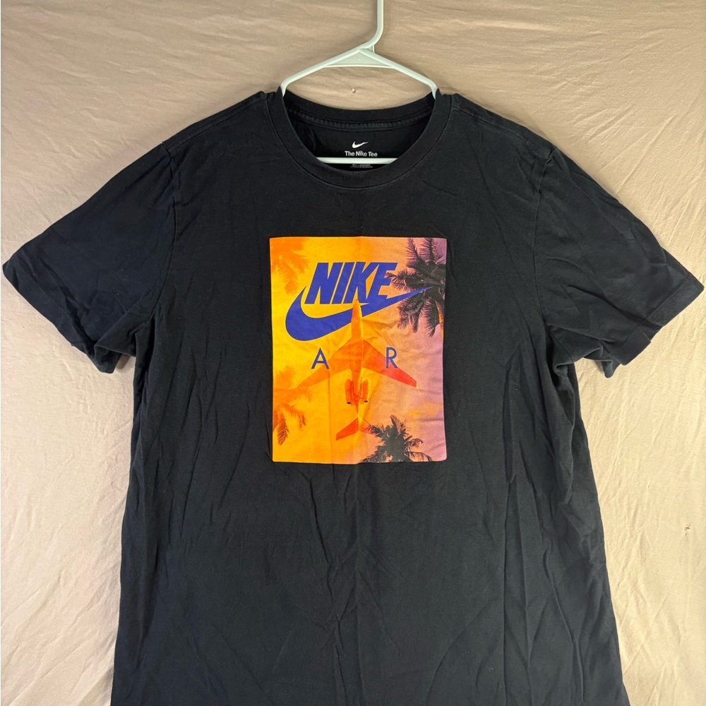 Nike Men's Black Tee with Orange and Purple Graphic plane print size XL